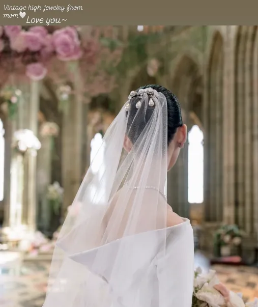 奚夢瑤曬頭紗背影照感謝婆婆梁安琪。（圖／翻攝Instagram)