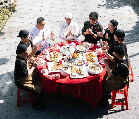 《請世界吃桌》將於6月6日首播。（圖／三立提供）