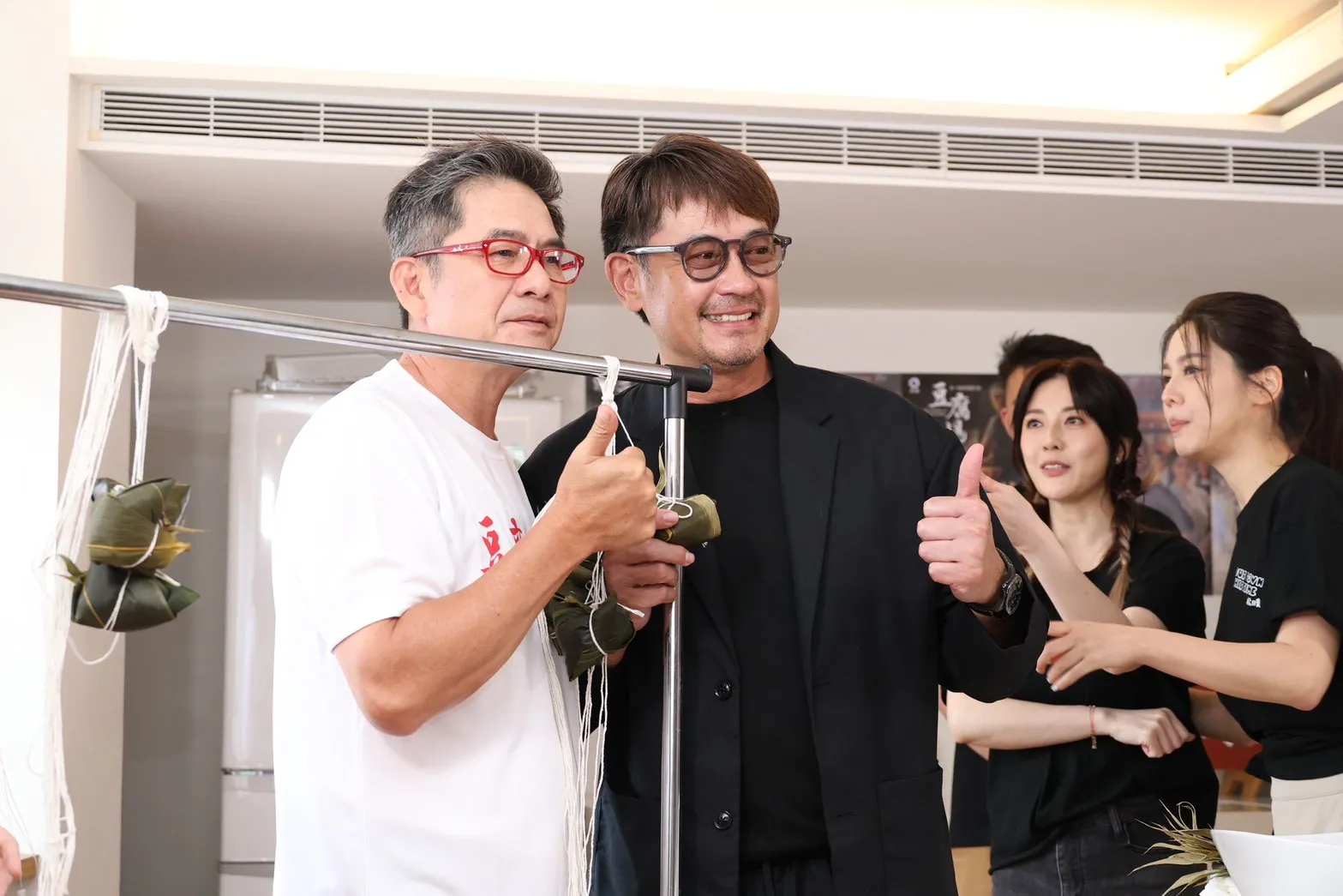 洪都拉斯（左）、柯叔元是有30多年交情的好朋友。（圖／攝影組）