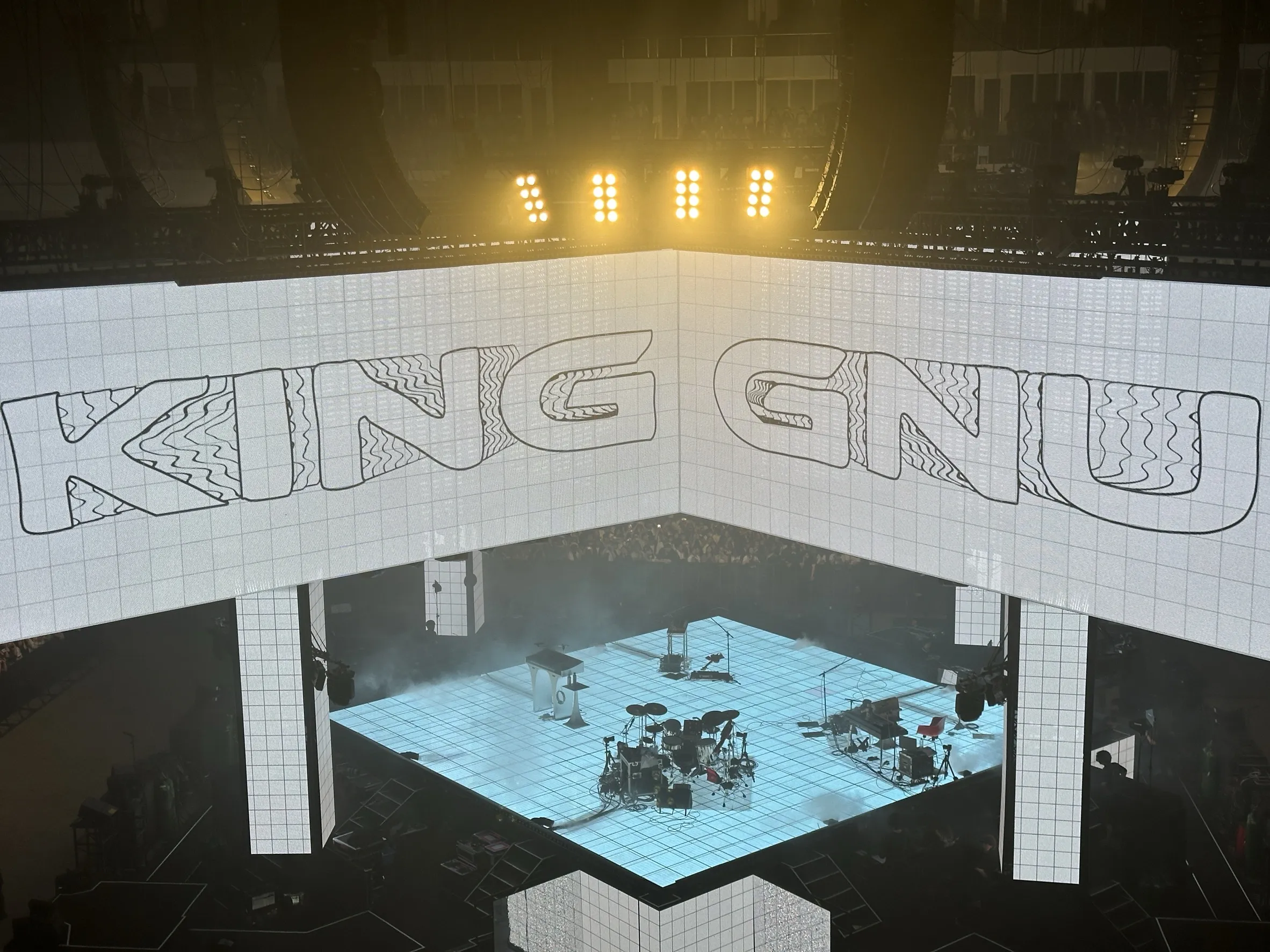 King Gnu演唱會獻唱多首動漫神曲,嗨翻全場。(圖/讀者提供)