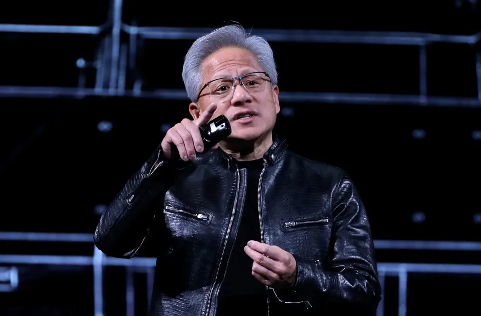 輝達(NVIDIA)執行長黃仁勳表示,全球科技股大跌正是買進良機(圖/達志影像)