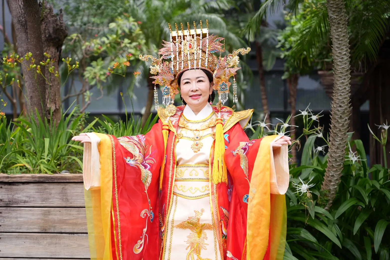 張秀卿被白沙屯媽祖欽點演出。(圖/記者許方正攝)