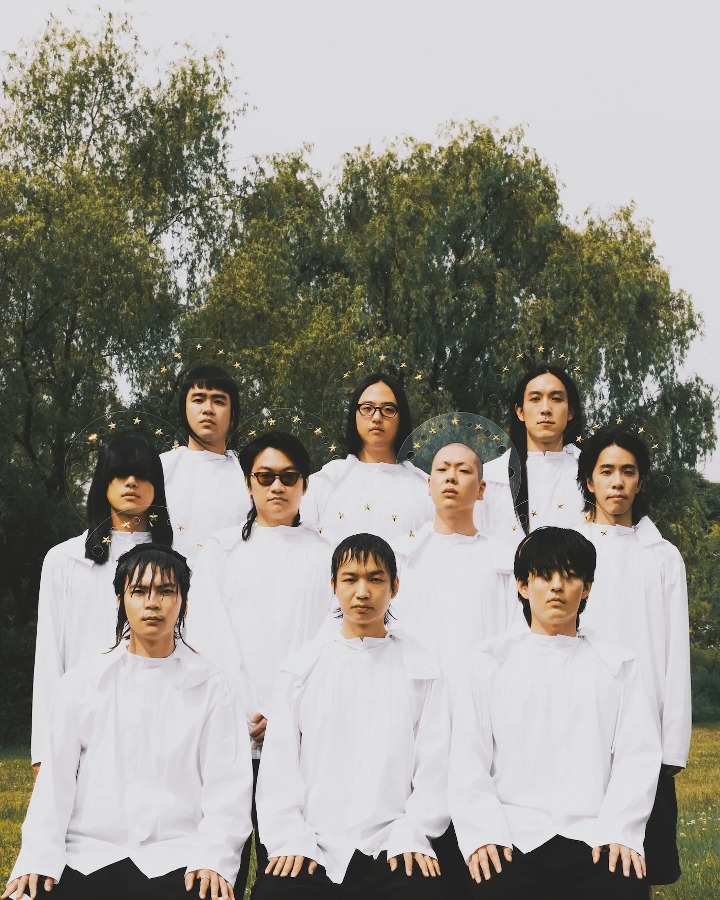 音樂總監王希文今日出席新北市美術館光雕展演記者會，宣布與金曲樂團落日飛車及大象體操跨界合作，為海山在地文化打造全新沉浸式聲景。（圖／陳怡潔藝術工作室 提供）
