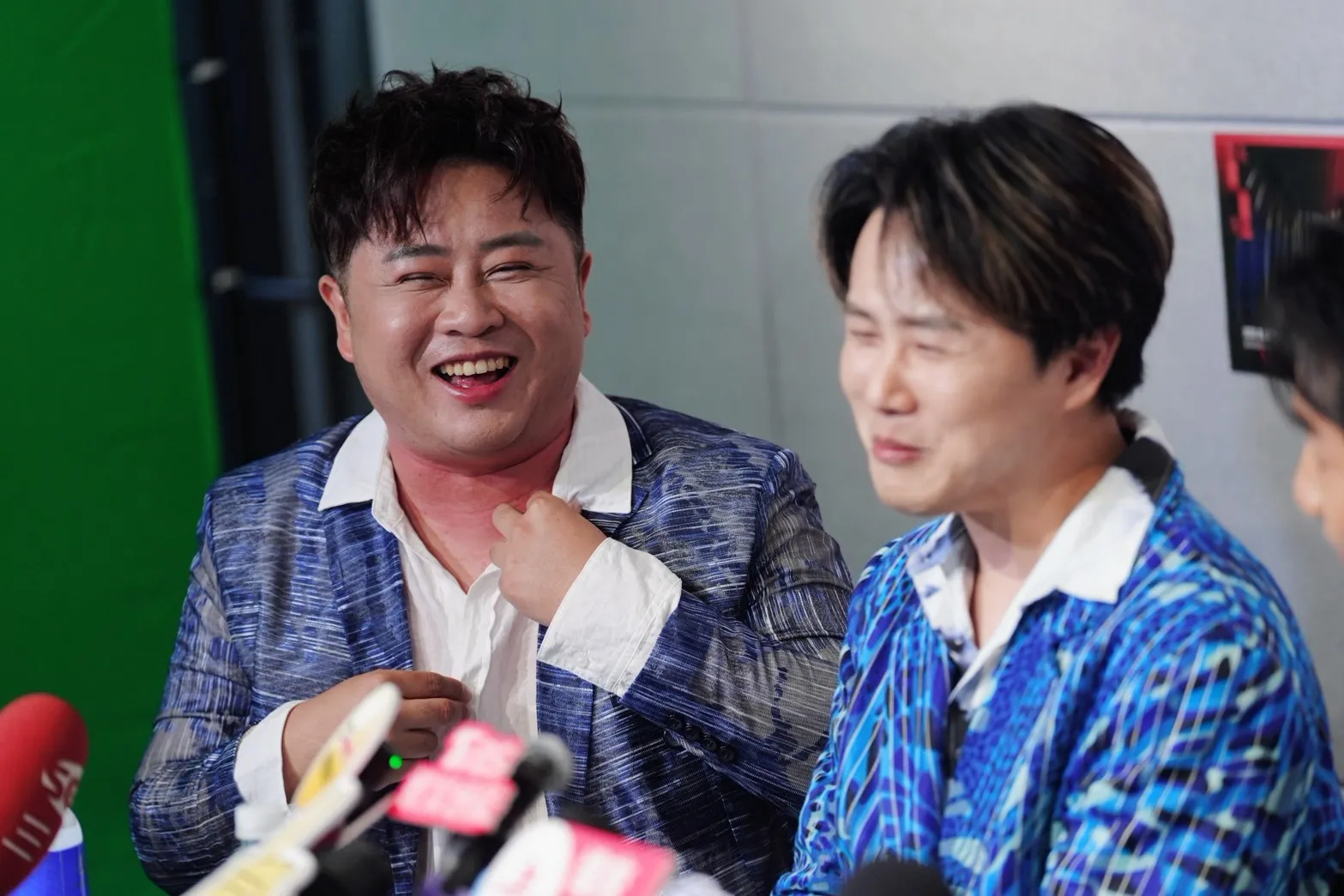 陳孟賢與陳昭瑋兄弟檔從小就是歌仔戲迷，如今圓夢主持傳藝金曲獎的紅毯。（圖／記者陳明中攝）