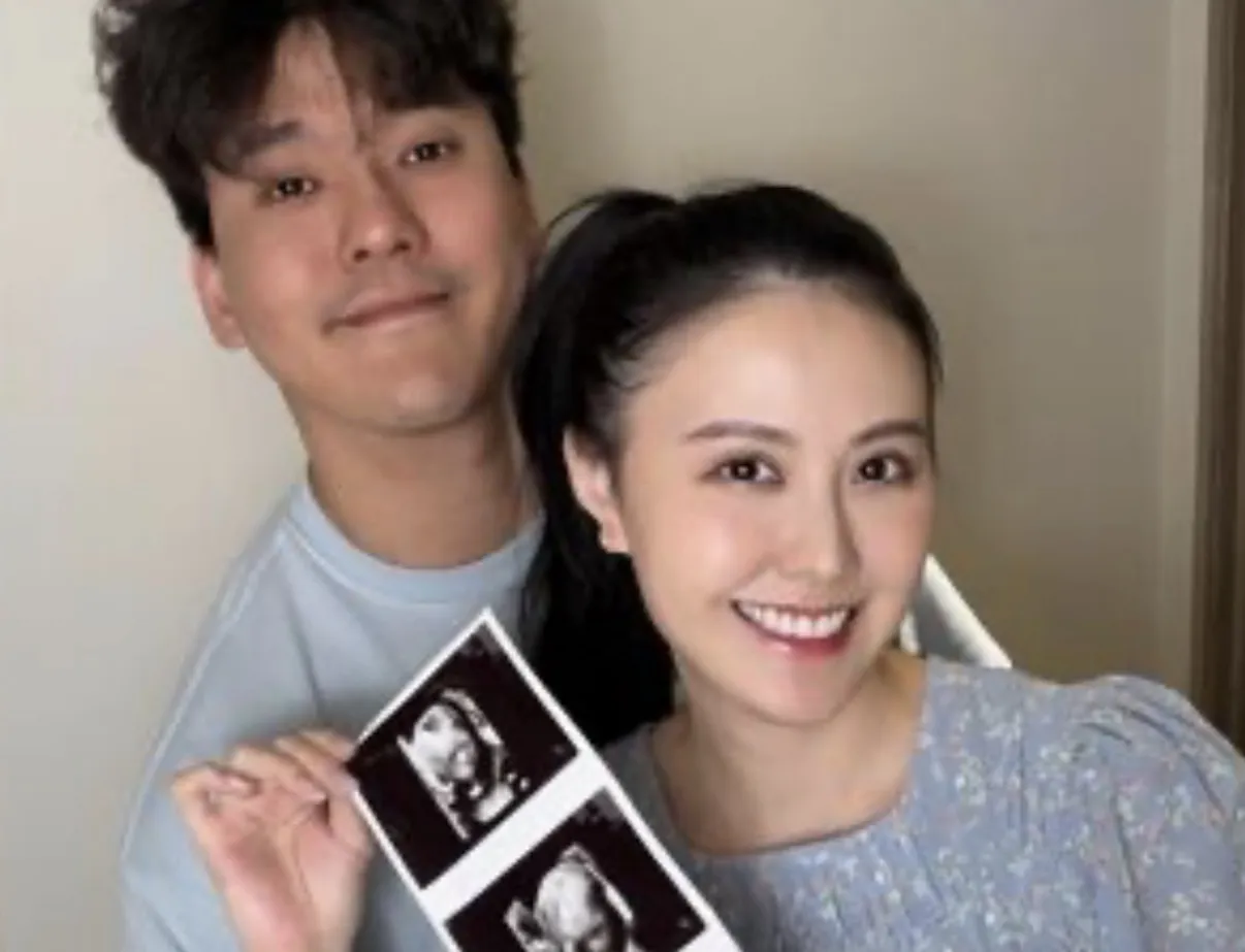台八女星張晏塵平安生了。（圖／翻攝FB）