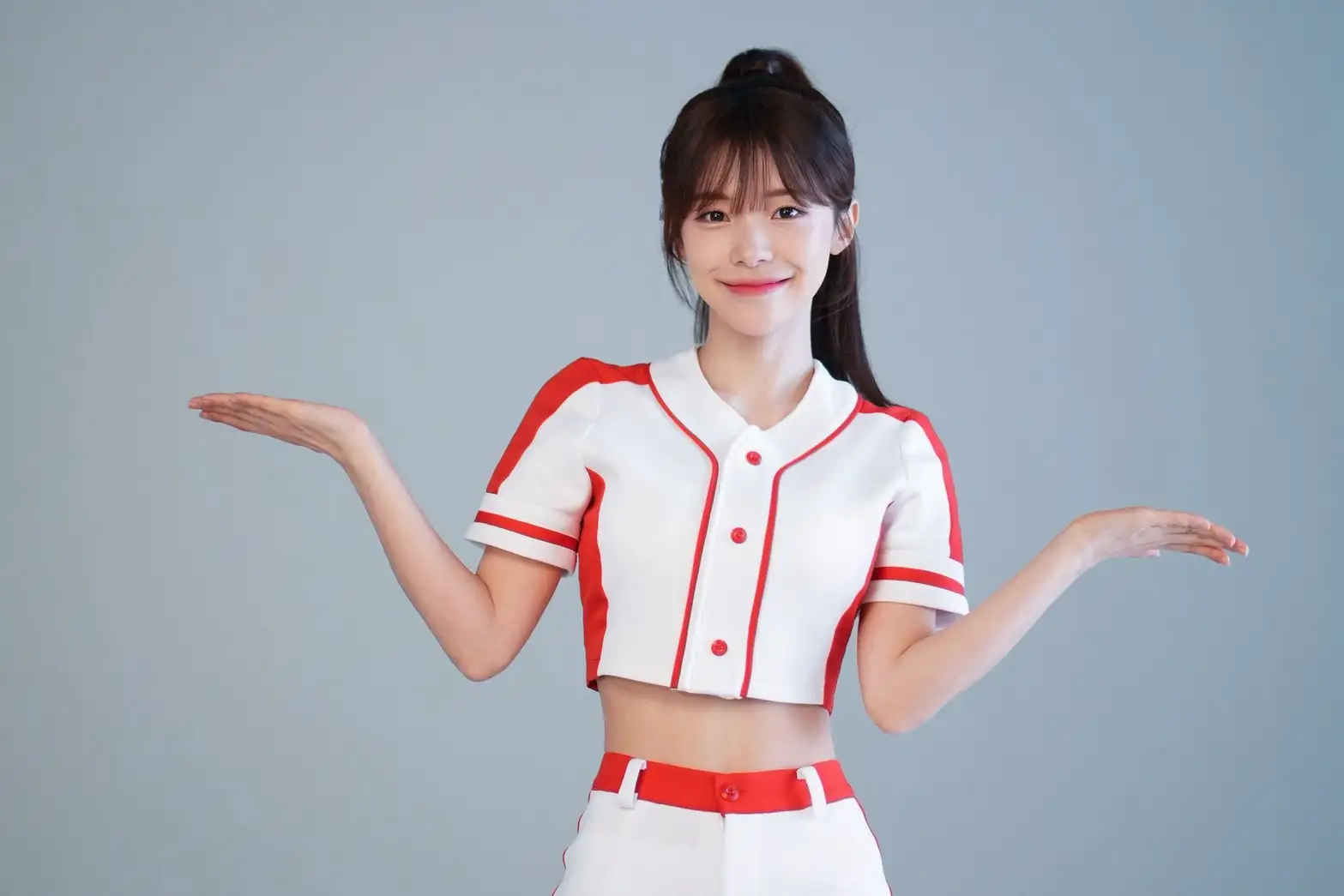 李多慧出席活動擔任流感衛教大使,受訪時親自澄清退役傳聞並透露未來規劃。(圖/娛樂中心)