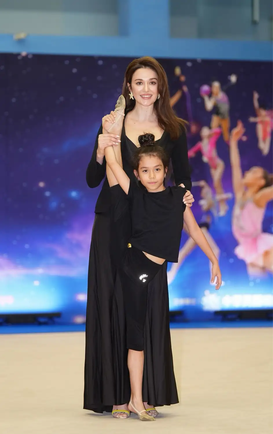 瑞莎的大女兒Nika很有體操天賦。(圖/記者陳明中攝)