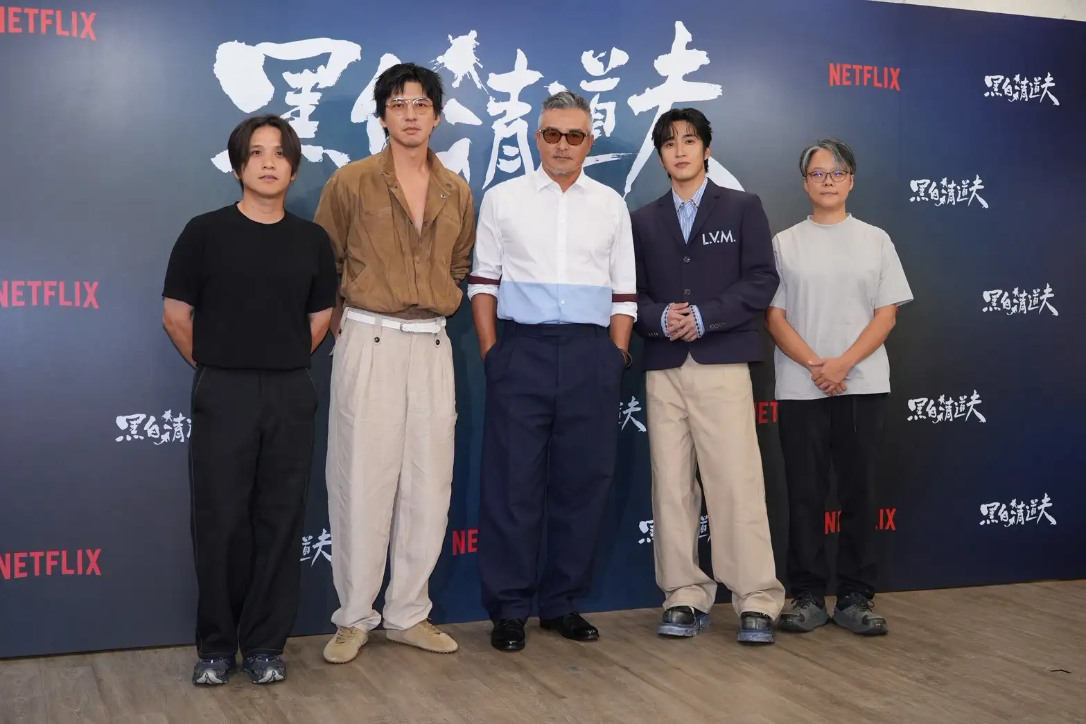 洪子烜(左起)、李銘順、婁峻碩、傅孟柏、張亨如宣傳新戲。(圖/記者許方正攝)