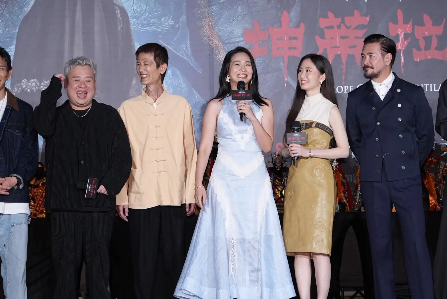 劉國劭(左起)、陳博正、陳雪甄、許安植、印尼影帝Ferry Salim出席《粽邪4》首映會。(圖/記者許方正攝)