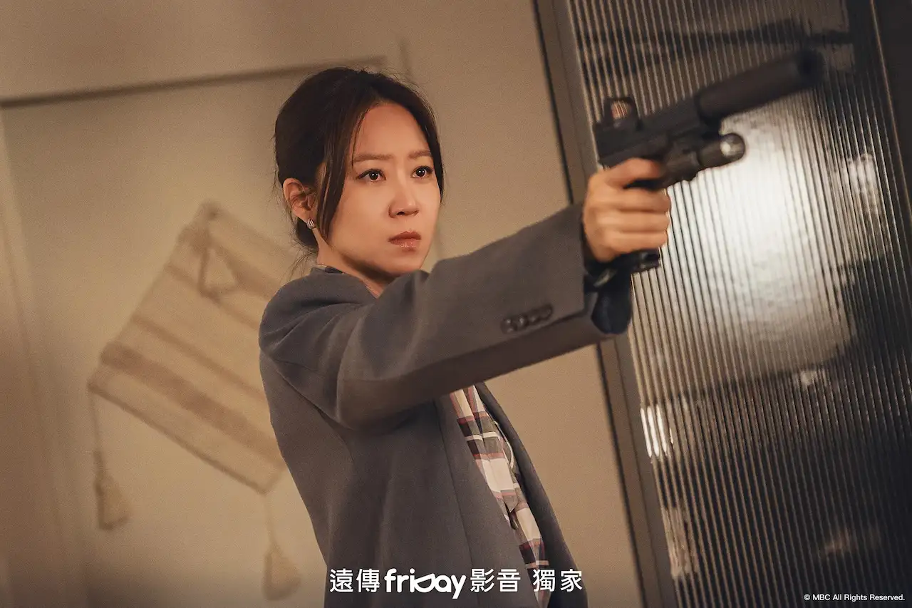 孔曉振拍《殺手媽咪》為提升體能，接受激烈的踢拳訓練。（圖／friDay影音提供）