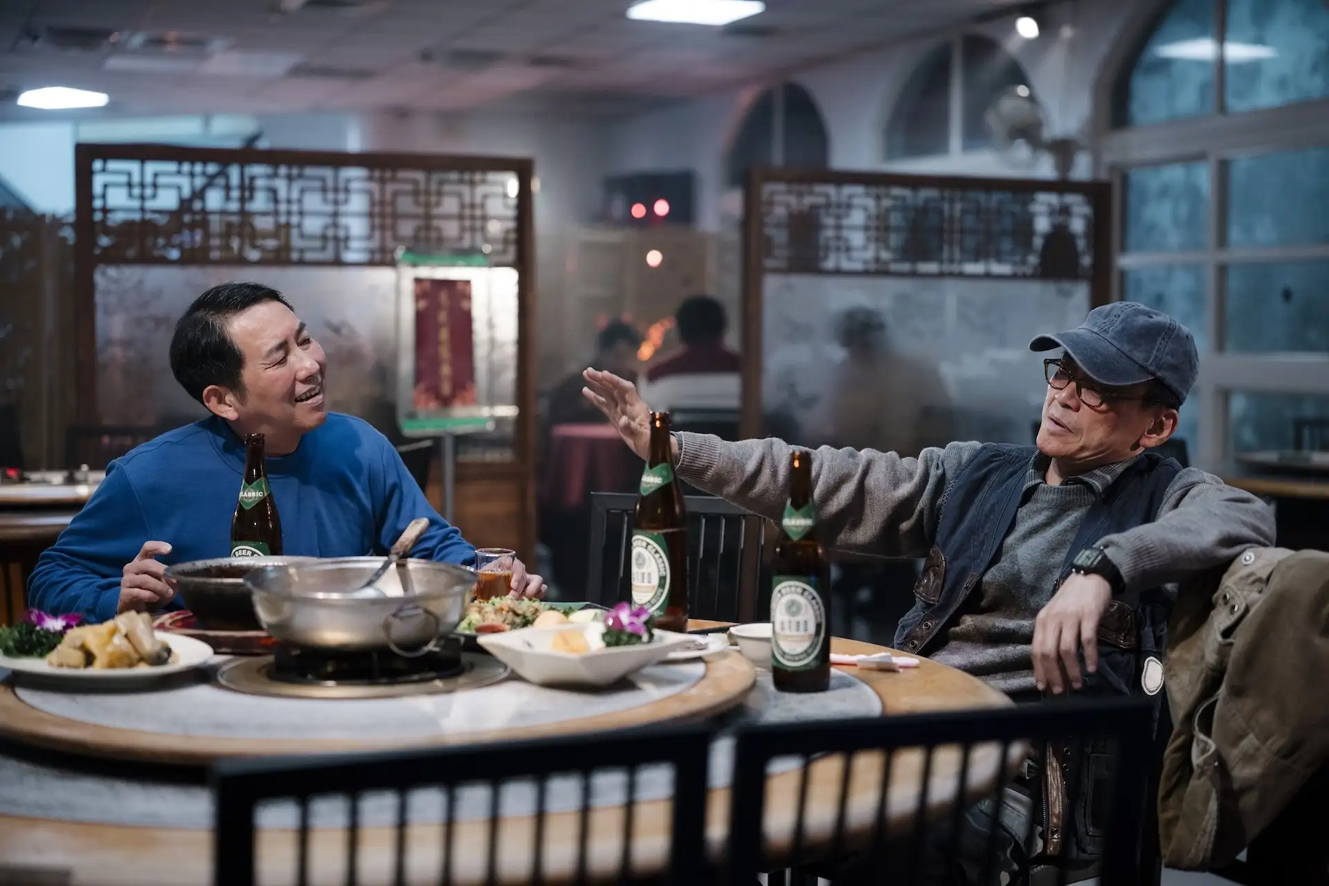 屈中恆(左)和陳以文同框演出。(圖/大可文武有限公司提供)