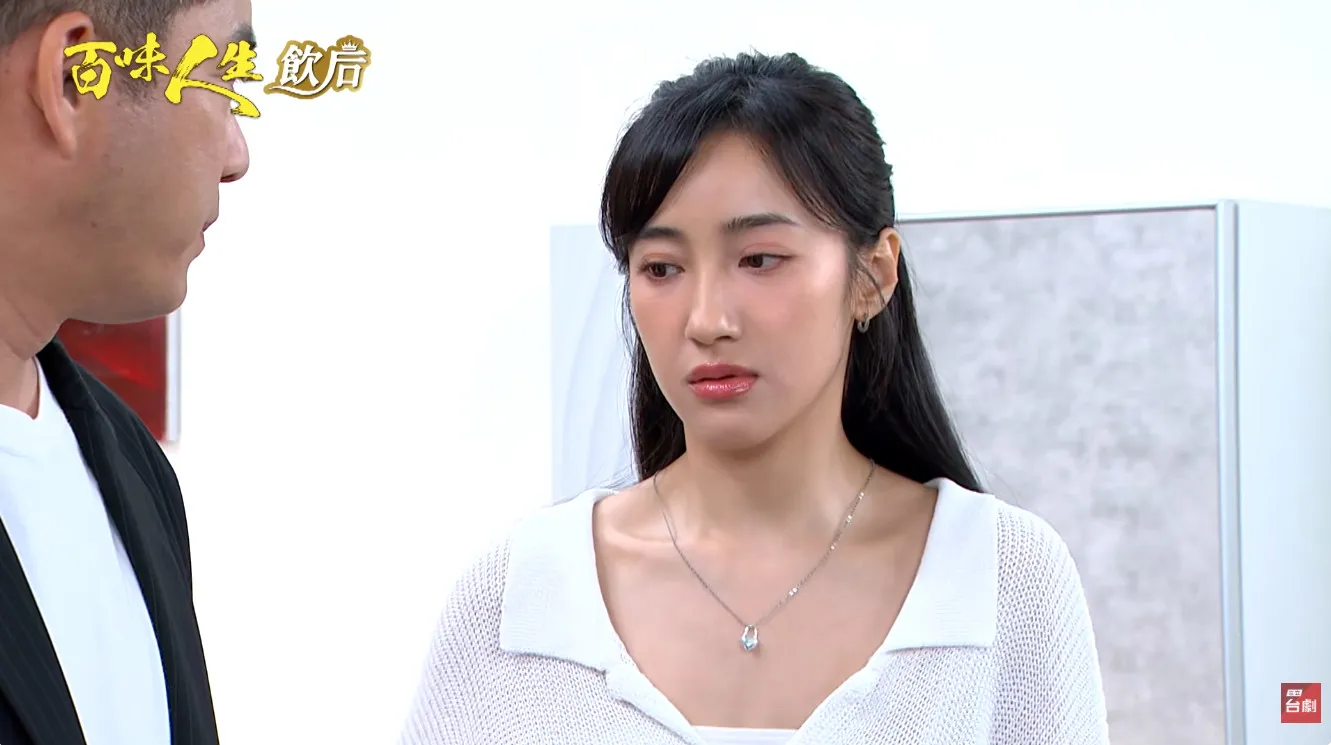 畫面穿插王凱過去的畫面。（圖／翻攝自三立台劇 SET Drama YouTube）