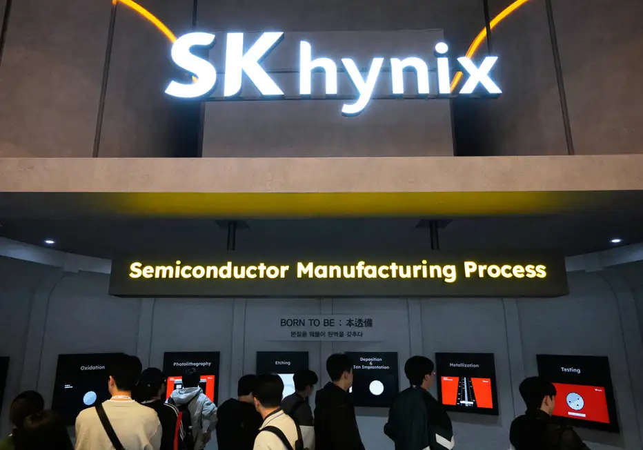 AI 算力需求持續大增,南韓記憶體巨頭 SK 海力士(SK Hynix)於週五宣布,董事會已正式批准一項高達 54.3 兆韓元(圖/達志影像)