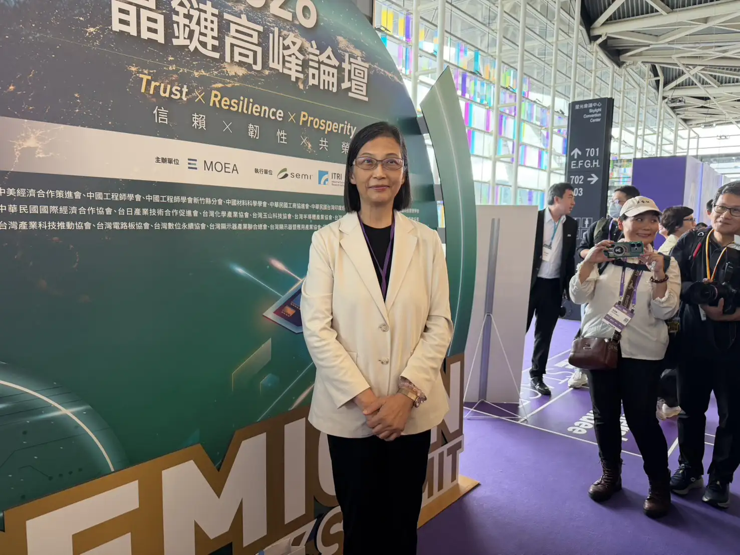 環球晶董事長徐秀蘭上午出席2026晶鏈高峰論壇。(圖/蔣欣倫攝)