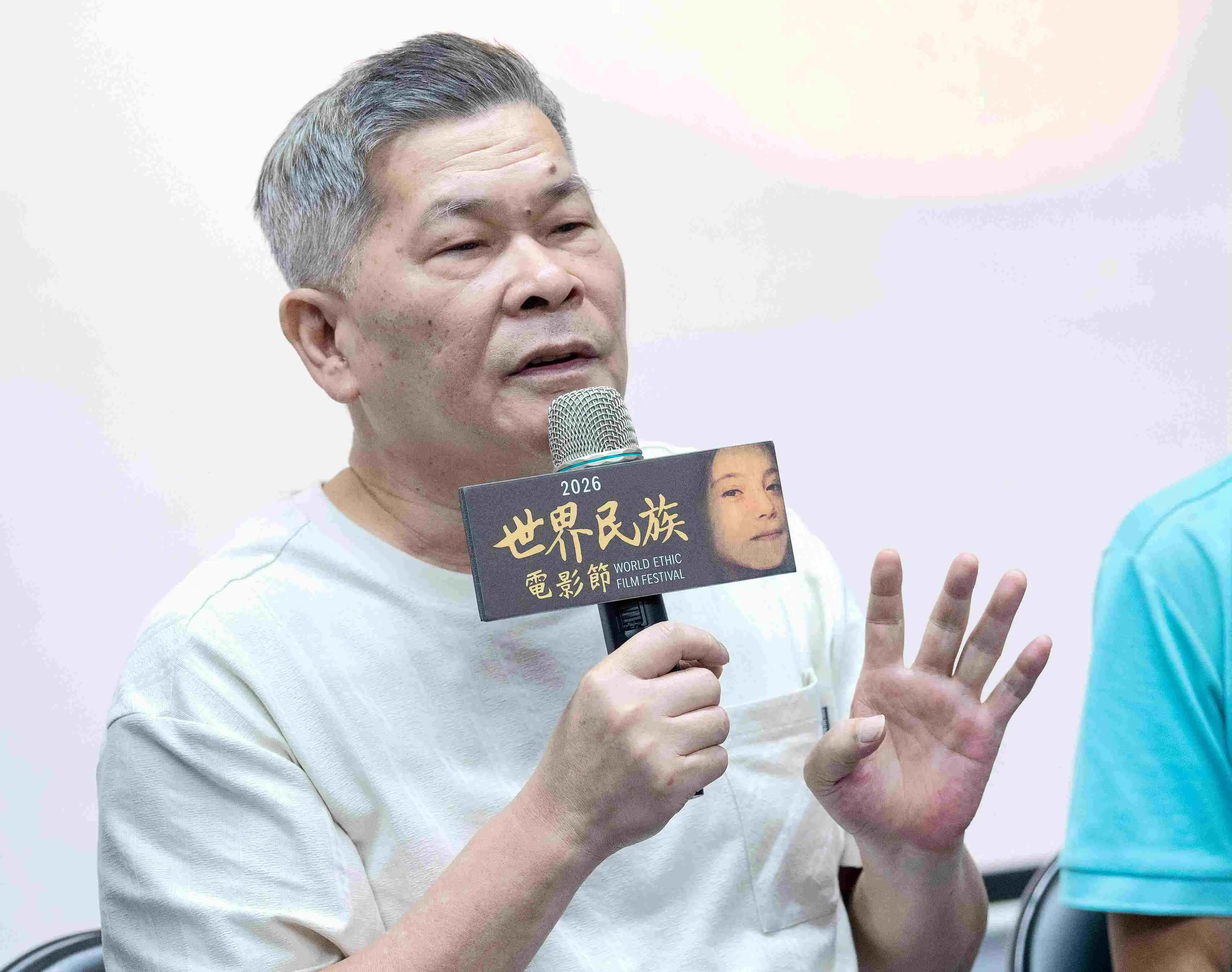 澎恰恰出席「2026世界民族電影節」《帶一片風景走》映後座談,與觀眾分享當年拍攝點滴。(圖/海鵬提供)