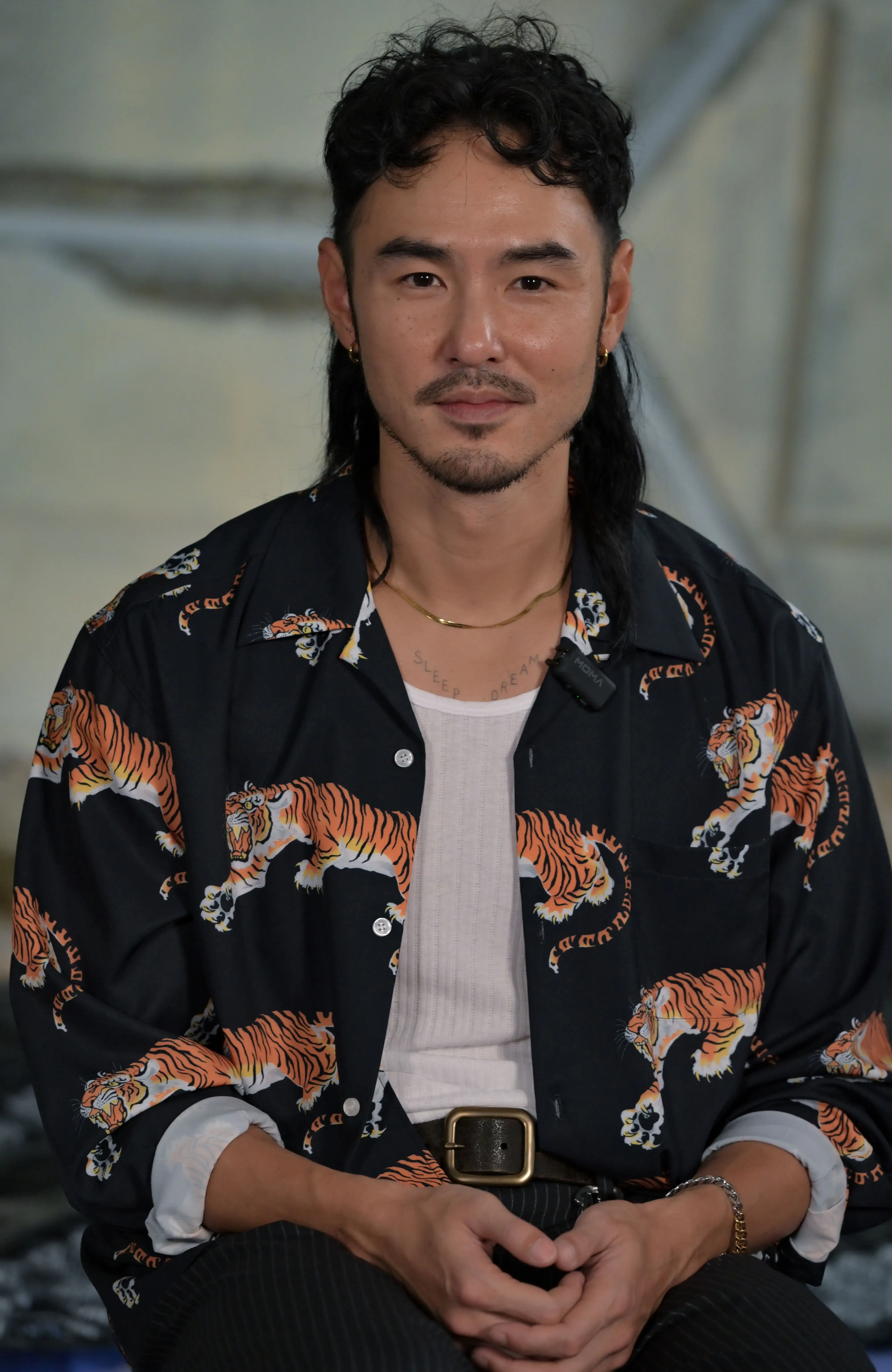 阮經天3度跟張家輝合作，表示相處起來很自在。（圖／華映提供）