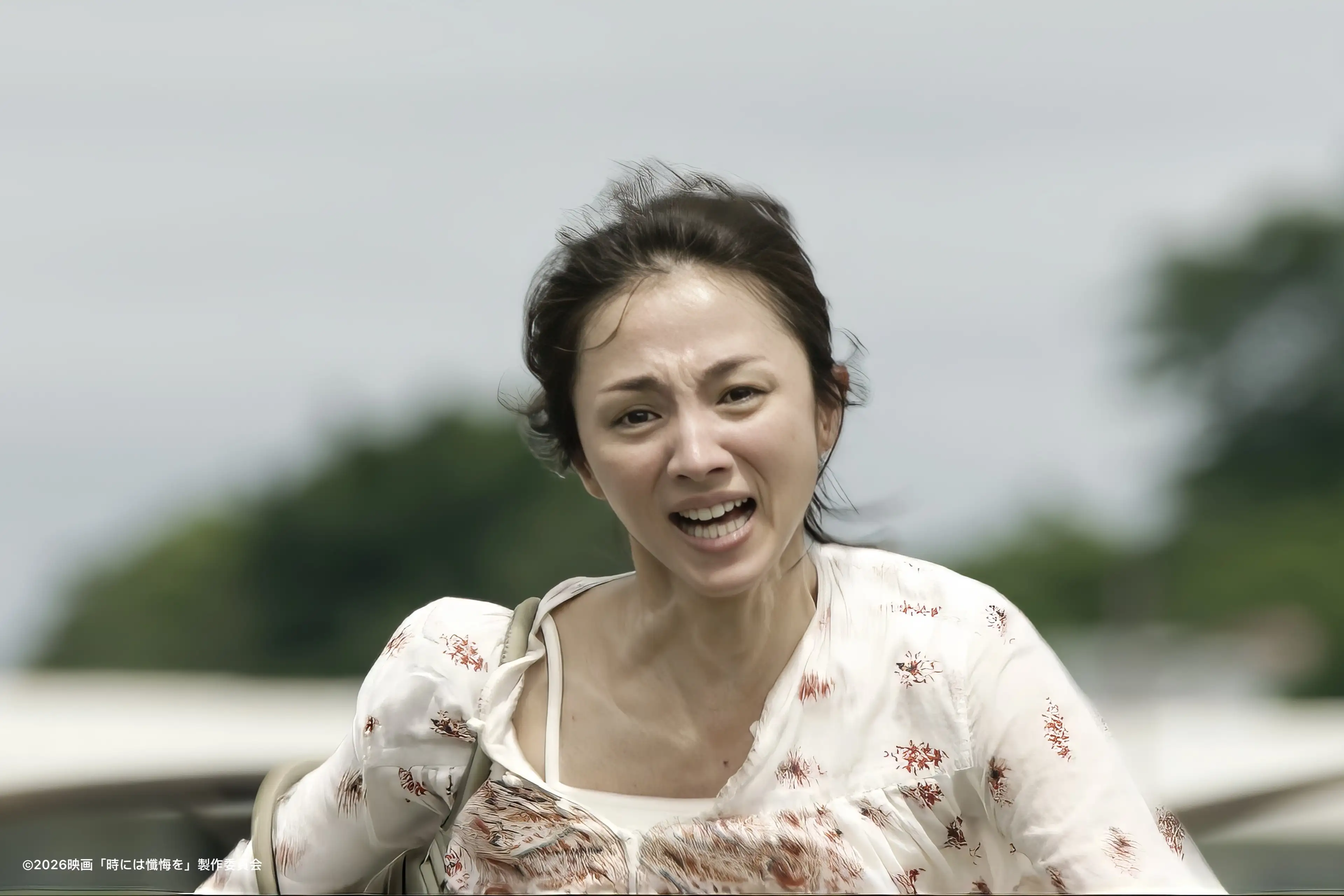 滿島光在《懺悔》片中飾演菜鳥偵探助手聰子,有不少高強度的情緒戲。(圖/甲上提供)