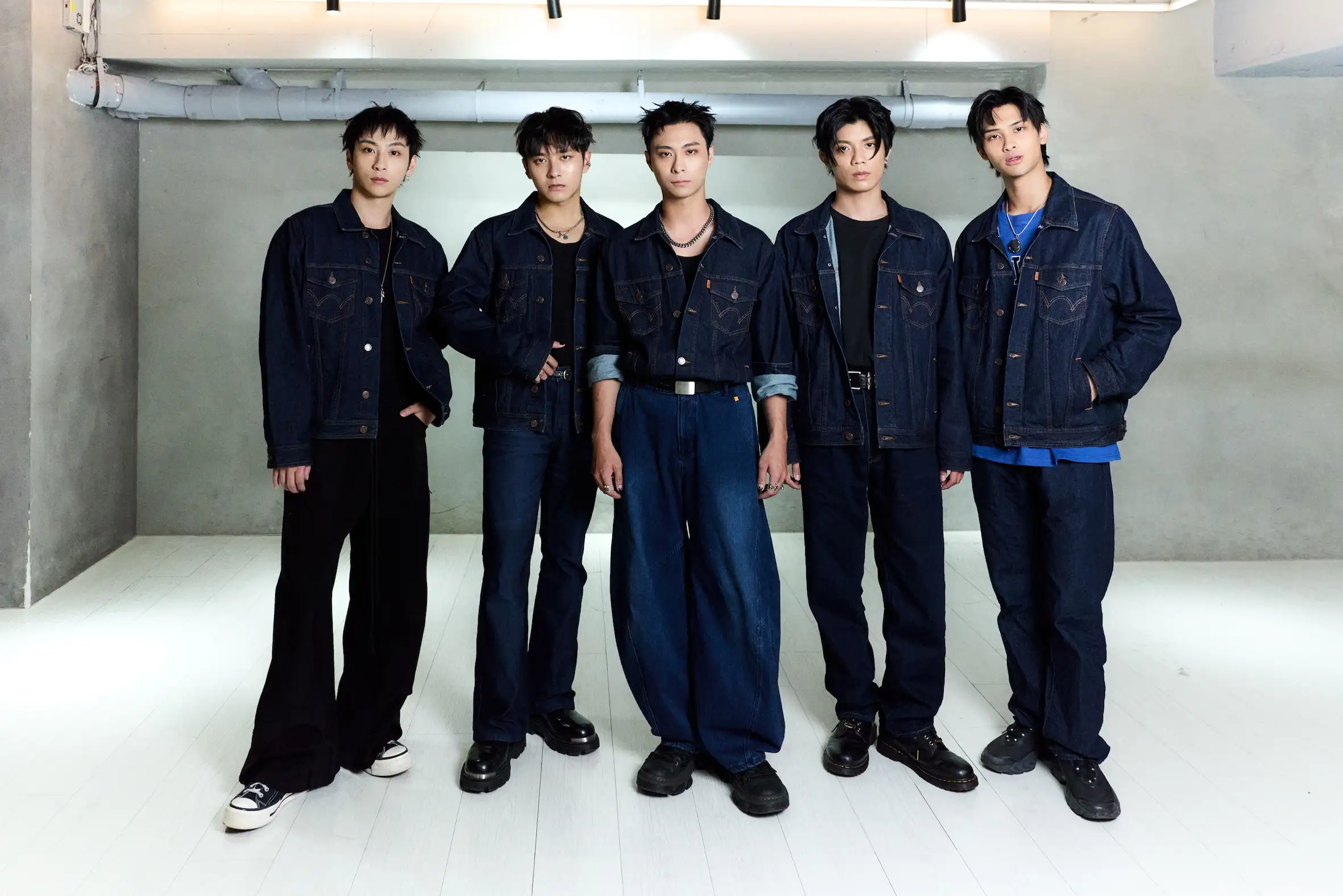 FEniX「BBM10月2日全員回歸。(圖/華納音樂提供)