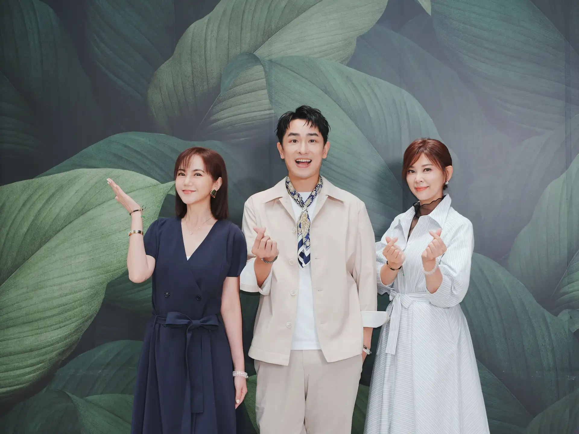 簡沛恩(左起)、陳謙文、方馨原本都是歌手。(圖/葡萄長文創工作室提供)