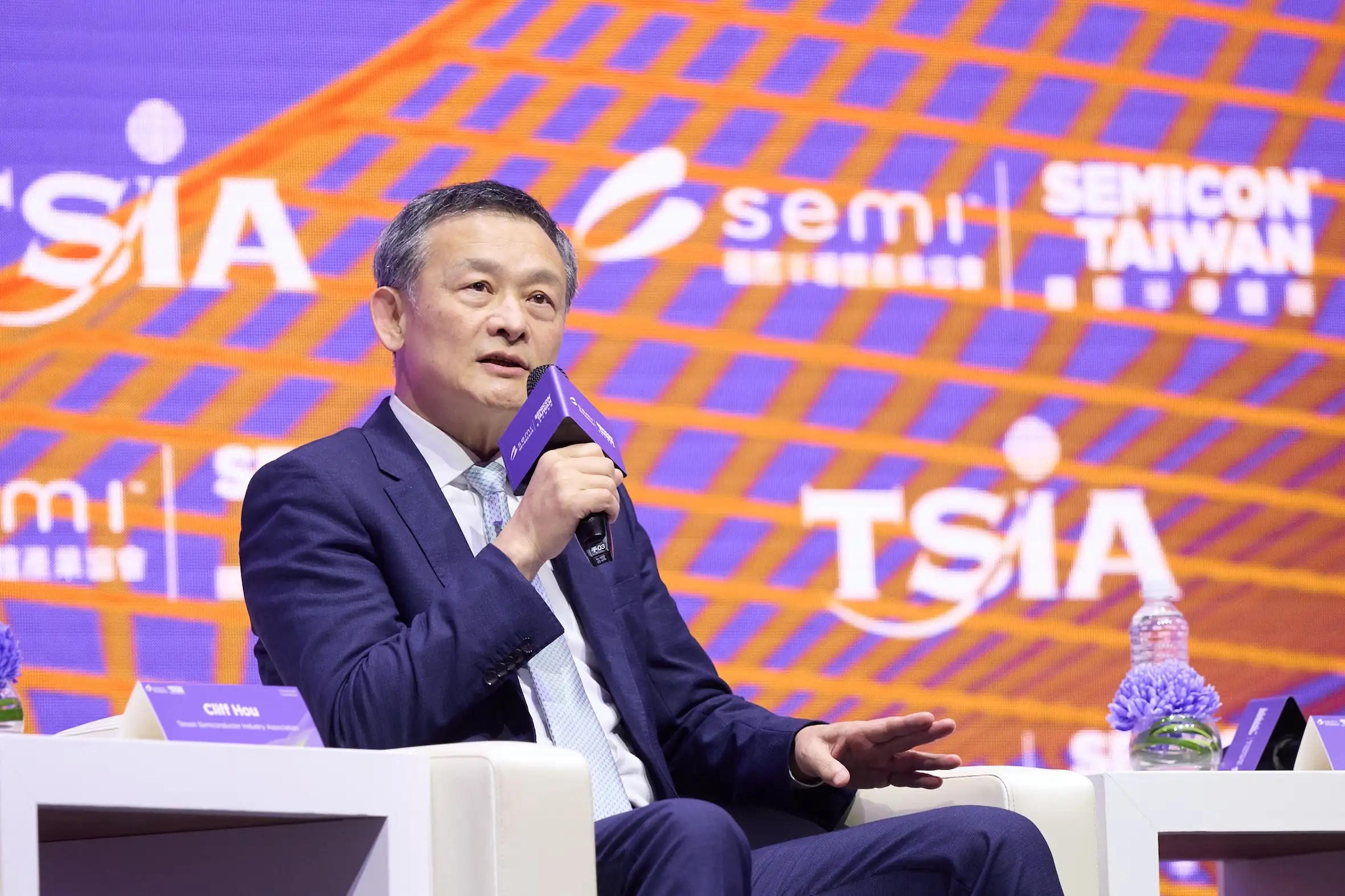 台積電資深副總暨副共同營運長侯永清。圖/SEMI 提供