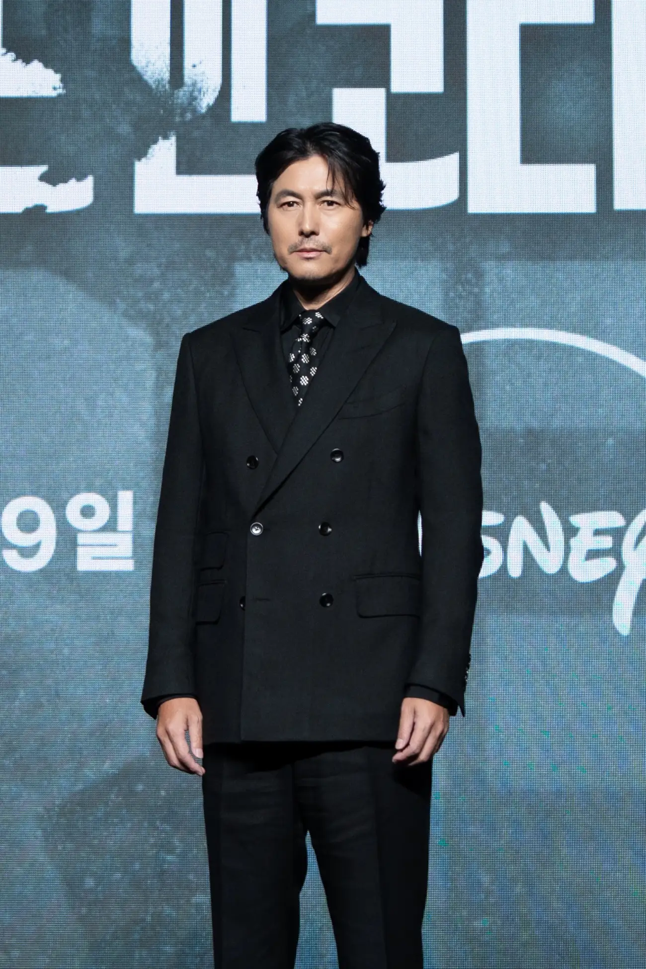 鄭雨盛在《韓國製造》第二季展開私刑復仇。（圖／Disney+提供）