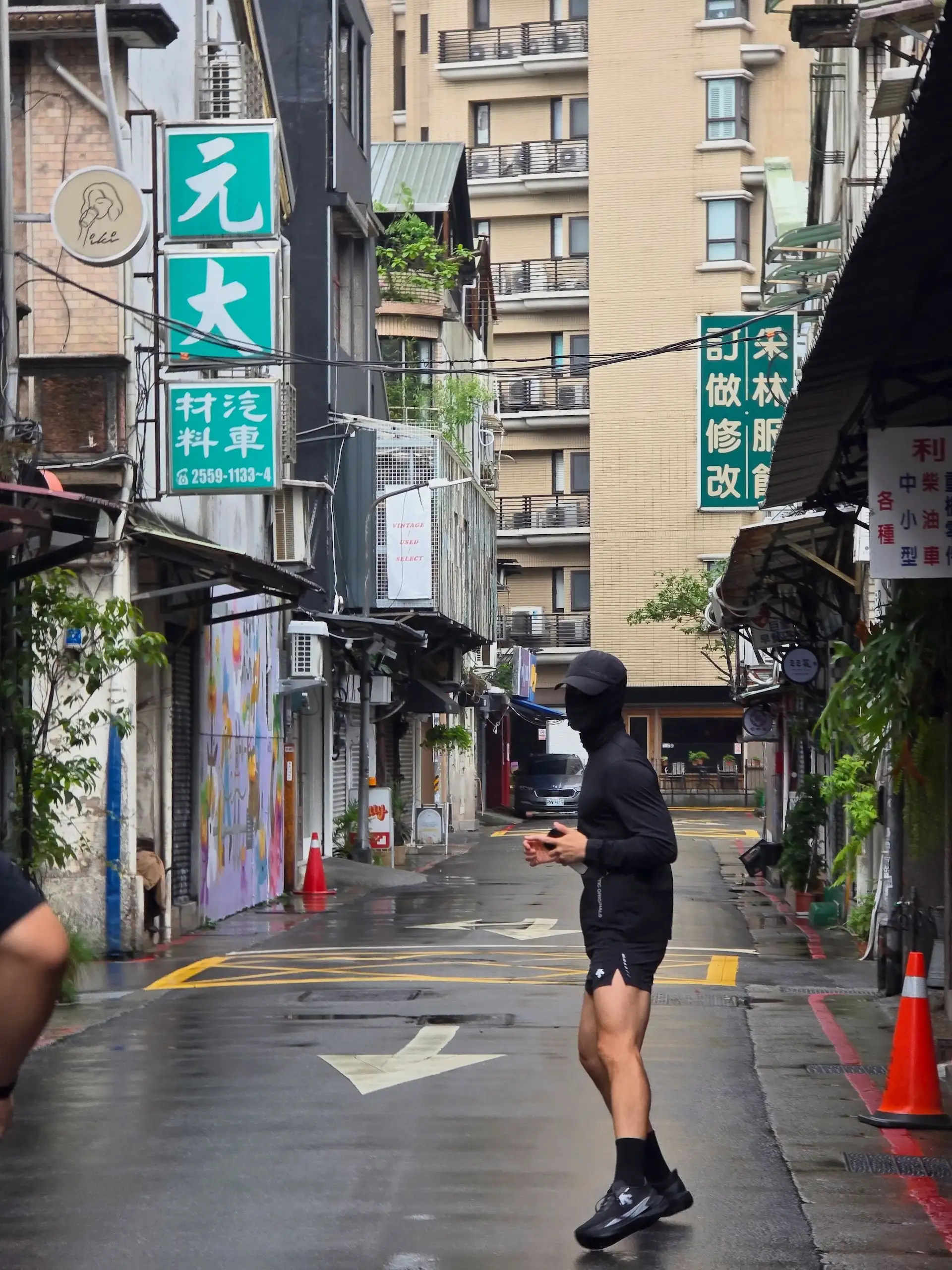 金武烈把自己包得緊緊地慢跑。（圖／翻攝金武烈IG）